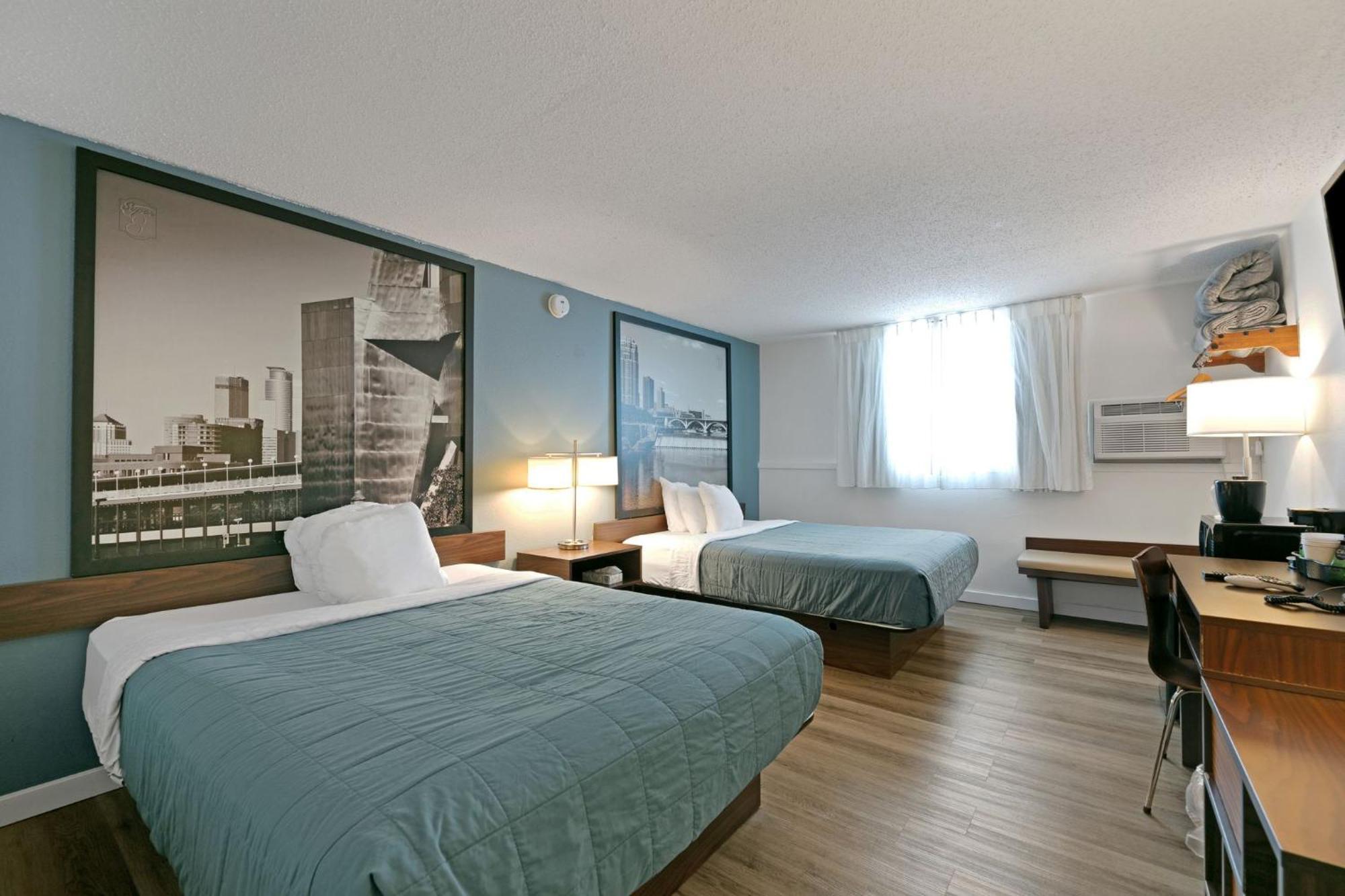 Hotel 8 Fergus Falls Экстерьер фото